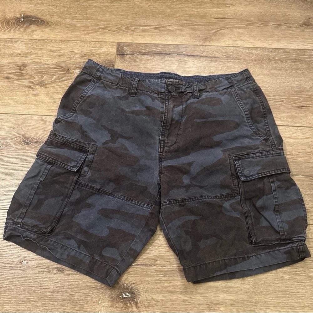Lucky Brand Men's Dark Camouflage Cargo Shorts